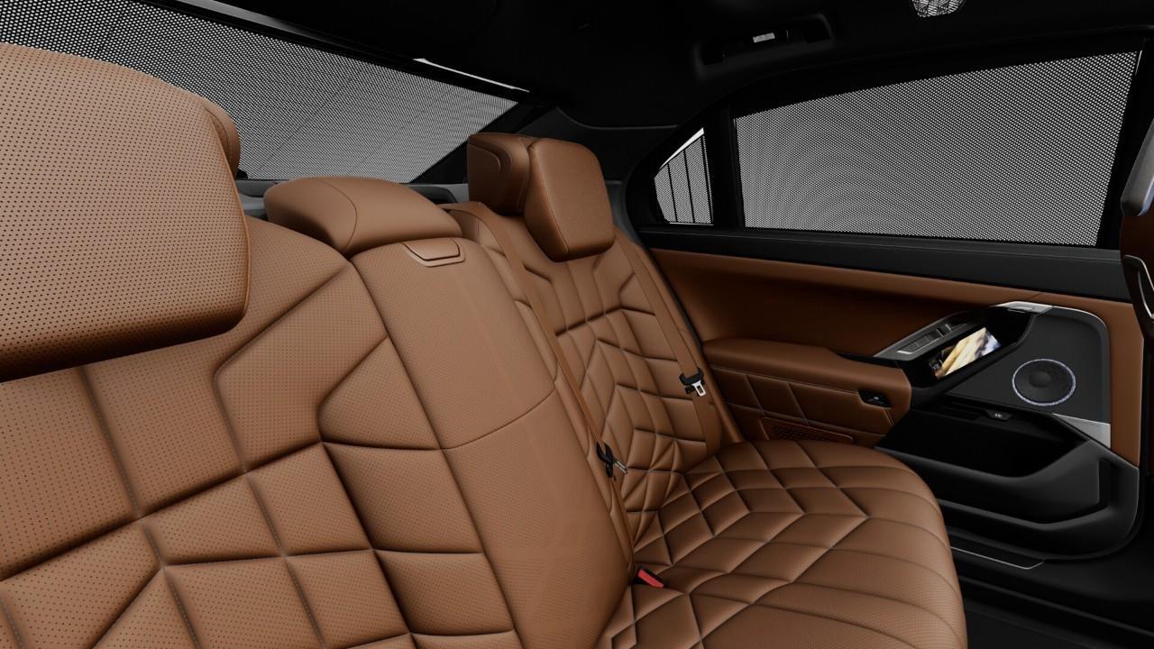 2027 BMW i7 60 xDrive 4dr All-Wheel Drive Sedan Photo
