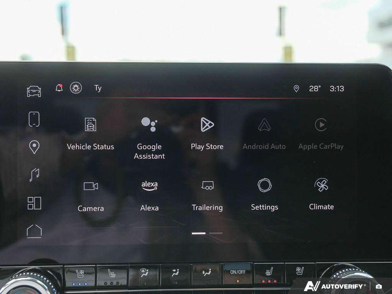 2024 GMC Canyon AT4, 2.7L 4-CYL, ALLOYS, LEATHER, SUNROOF, 1-OWNER, CERTIFIED PREOWNED! Photo