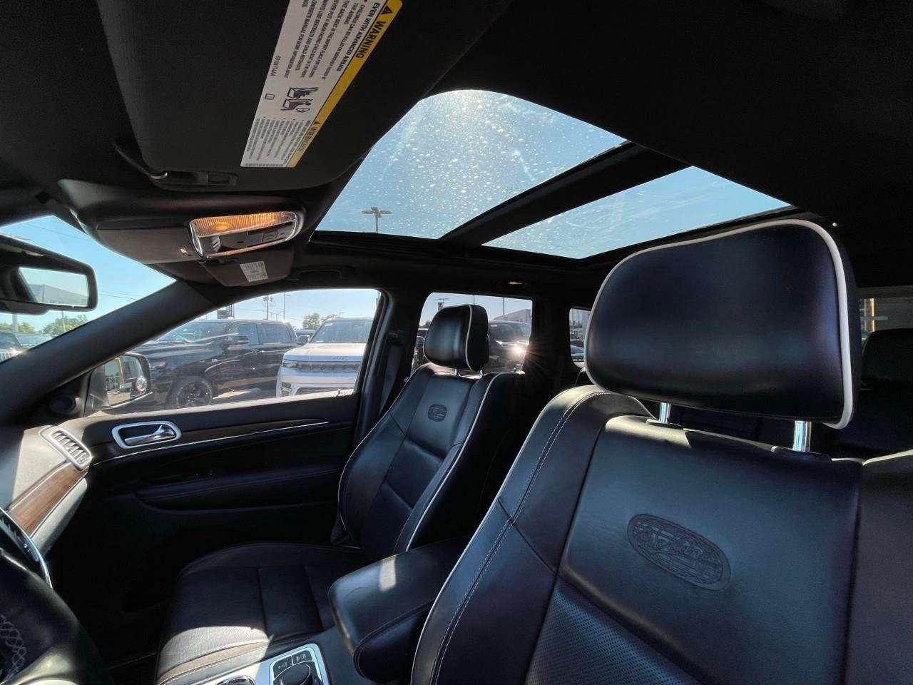 2014 Jeep Grand Cherokee 4WD 4dr Overland Photo