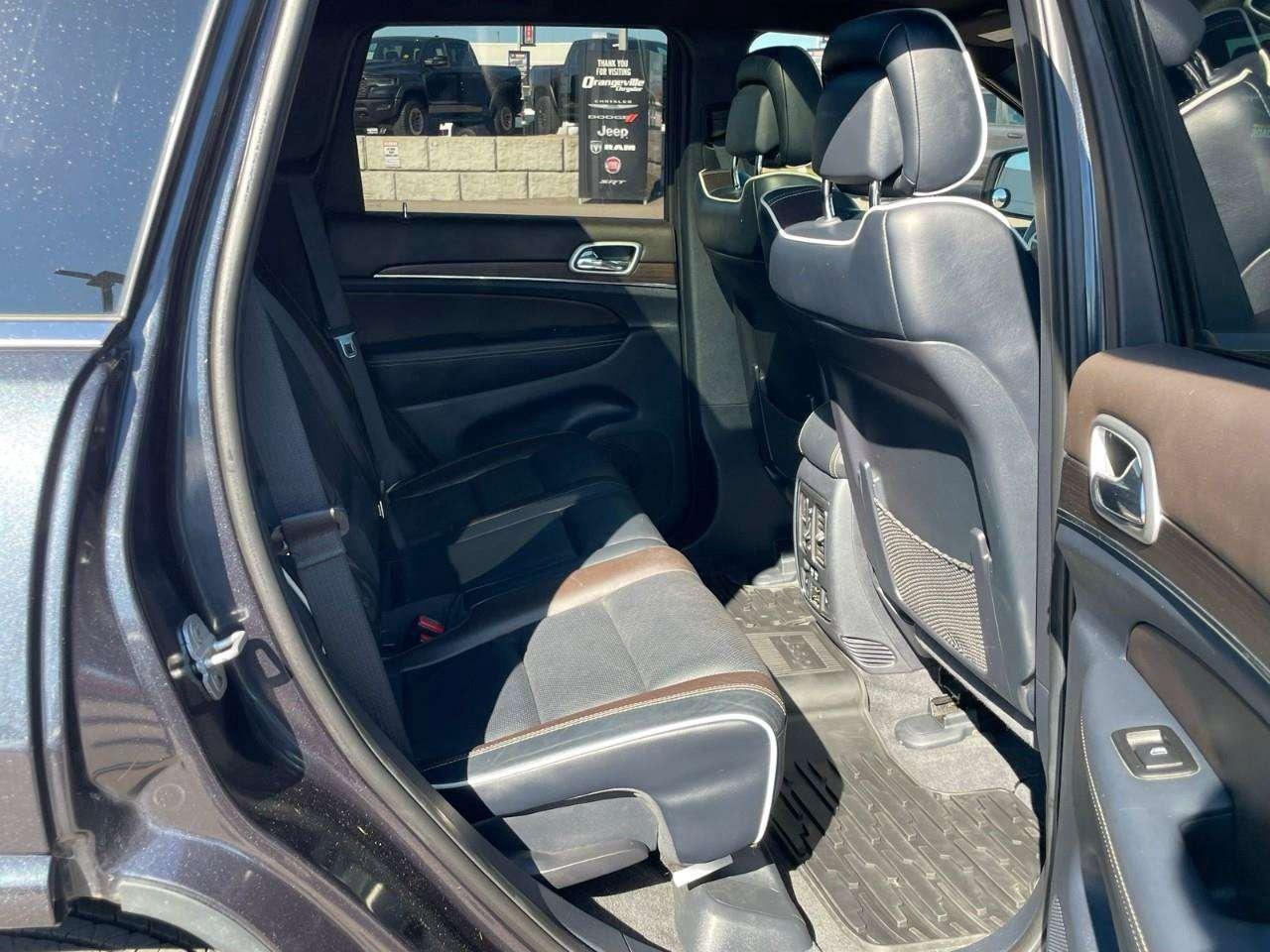 2014 Jeep Grand Cherokee 4WD 4dr Overland Photo