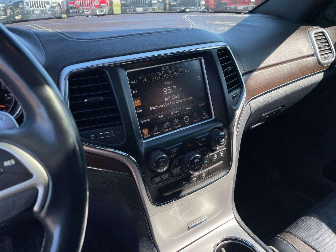 2014 Jeep Grand Cherokee 4WD 4dr Overland Photo