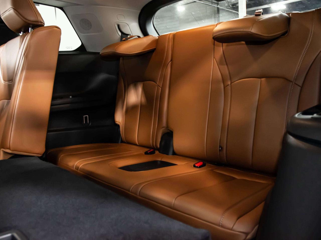 2024 Infiniti QX60 SENSORY 7 PASSENGER BROWN INT HEADS UP NAVI Photo