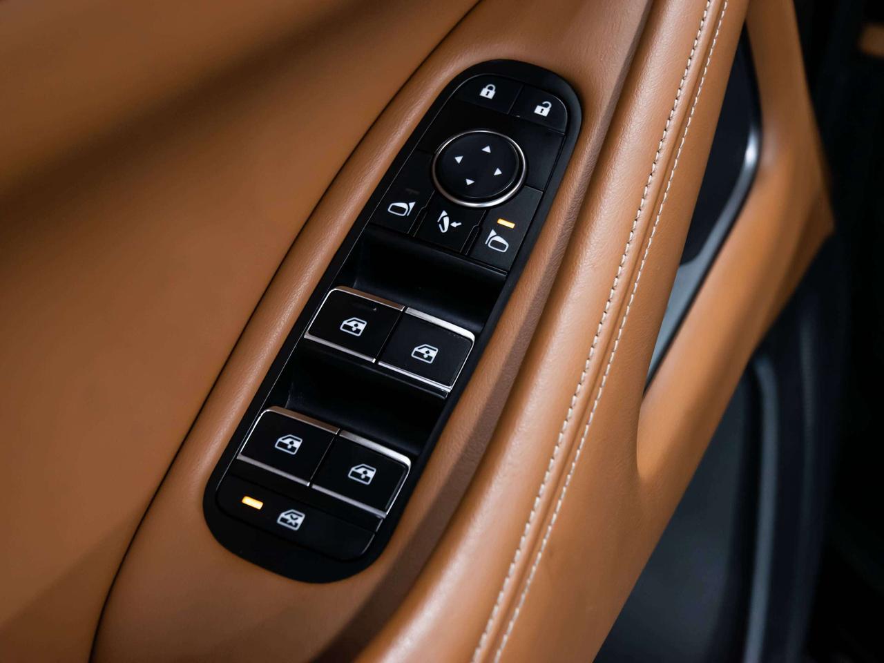 2024 Infiniti QX60 SENSORY 7 PASSENGER BROWN INT HEADS UP NAVI Photo