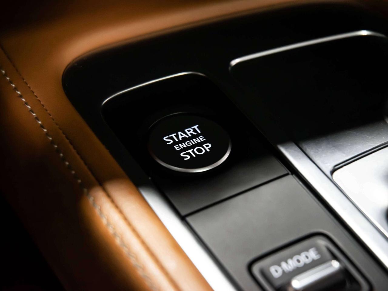 2024 Infiniti QX60 SENSORY 7 PASSENGER BROWN INT HEADS UP NAVI Photo