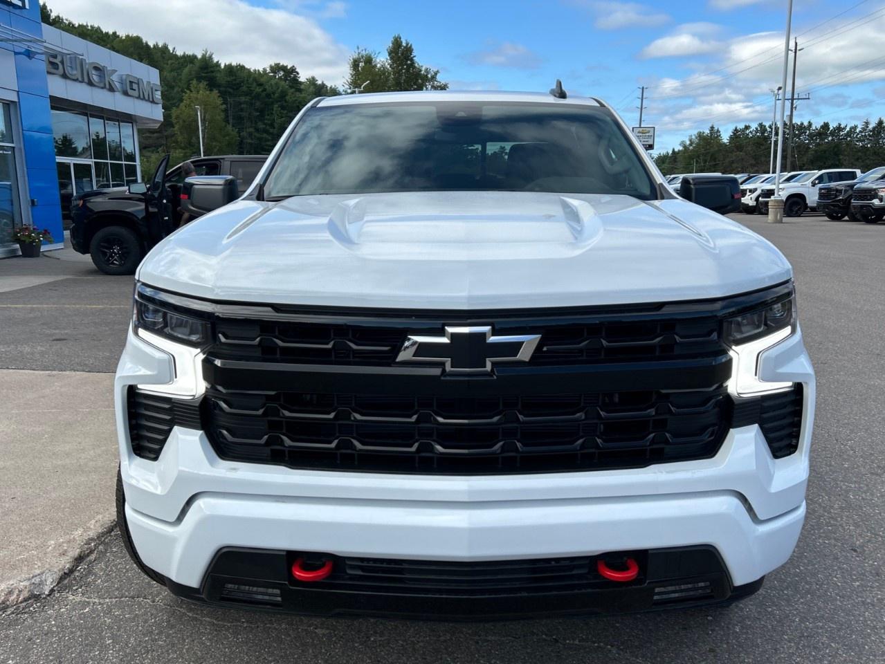 2026 Chevrolet Silverado 1500 Crew Cab Short Box 4-Wheel Drive RST Photo5