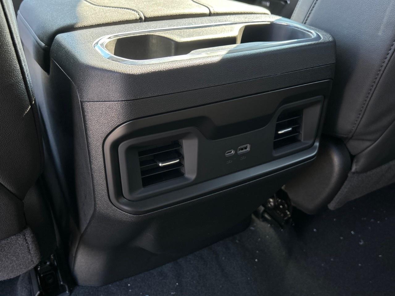 2026 Chevrolet Silverado 1500 Crew Cab Short Box 4-Wheel Drive RST Photo