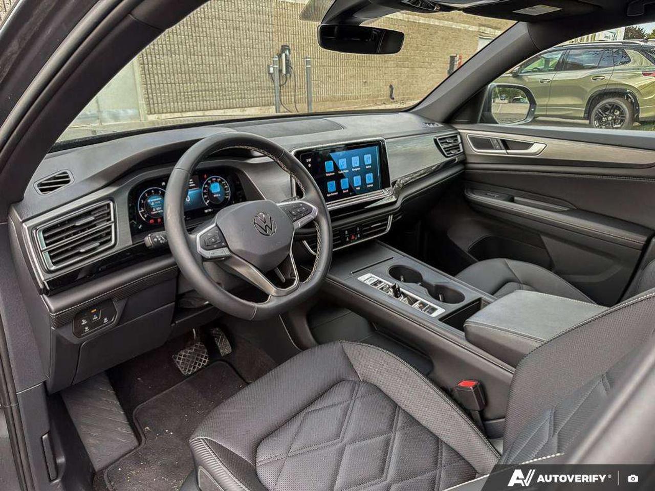 2024 Volkswagen Atlas Comfortline 2.0 TSI 4MOTION Photo