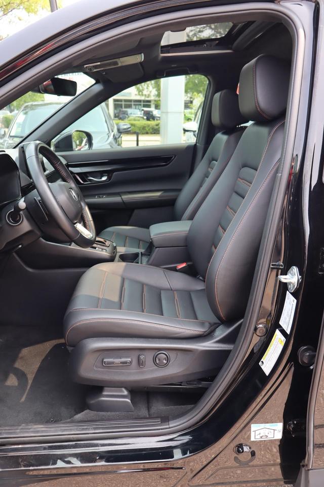 2026 Honda CR-V Hybrid Touring 4dr All-Wheel Drive Photo