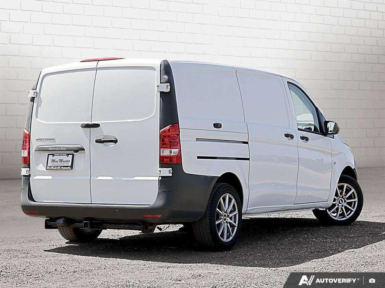 2019 Mercedes-Benz Metris Cargo Van BASE CARGO, 2.0L 4-CYL, FWD, 126 WB, 2-ONWER, AS-TRADED! Photo