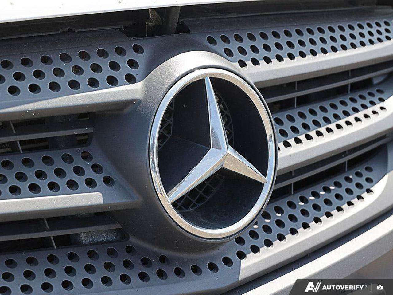 2019 Mercedes-Benz Metris Cargo Van BASE CARGO, 2.0L 4-CYL, FWD, 126 WB, 2-ONWER, AS-TRADED! Photo