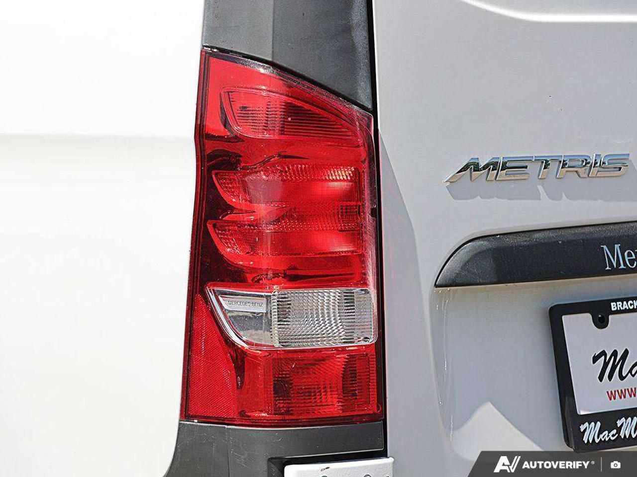 2019 Mercedes-Benz Metris Cargo Van BASE CARGO, 2.0L 4-CYL, FWD, 126 WB, 2-ONWER, AS-TRADED! Photo