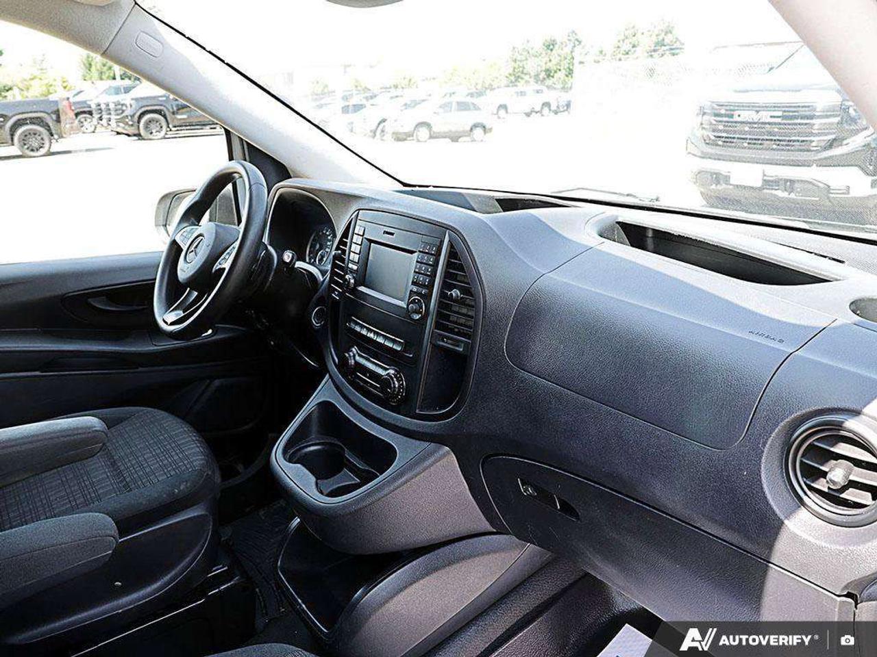 2019 Mercedes-Benz Metris Cargo Van BASE CARGO, 2.0L 4-CYL, FWD, 126 WB, 2-ONWER, AS-TRADED! Photo
