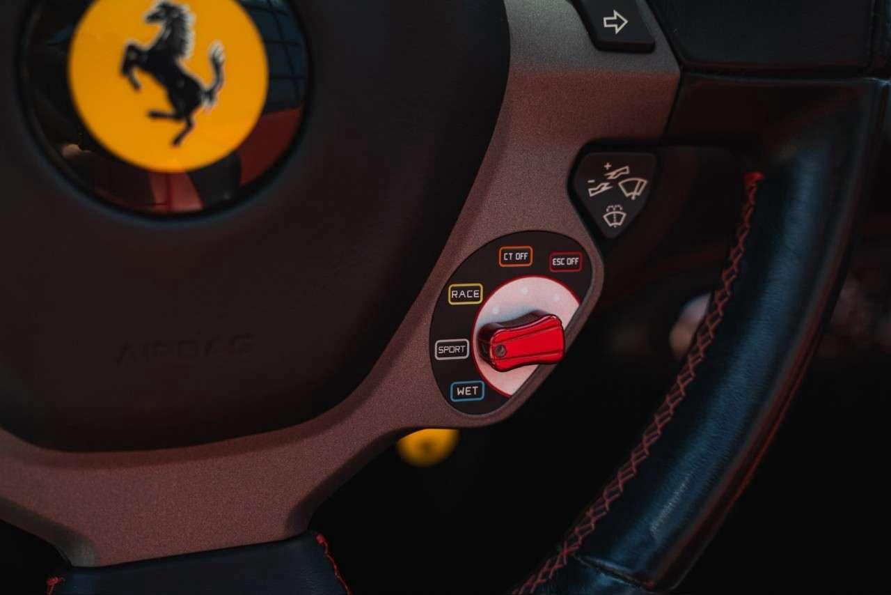 2012 Ferrari 458 2dr Conv Photo