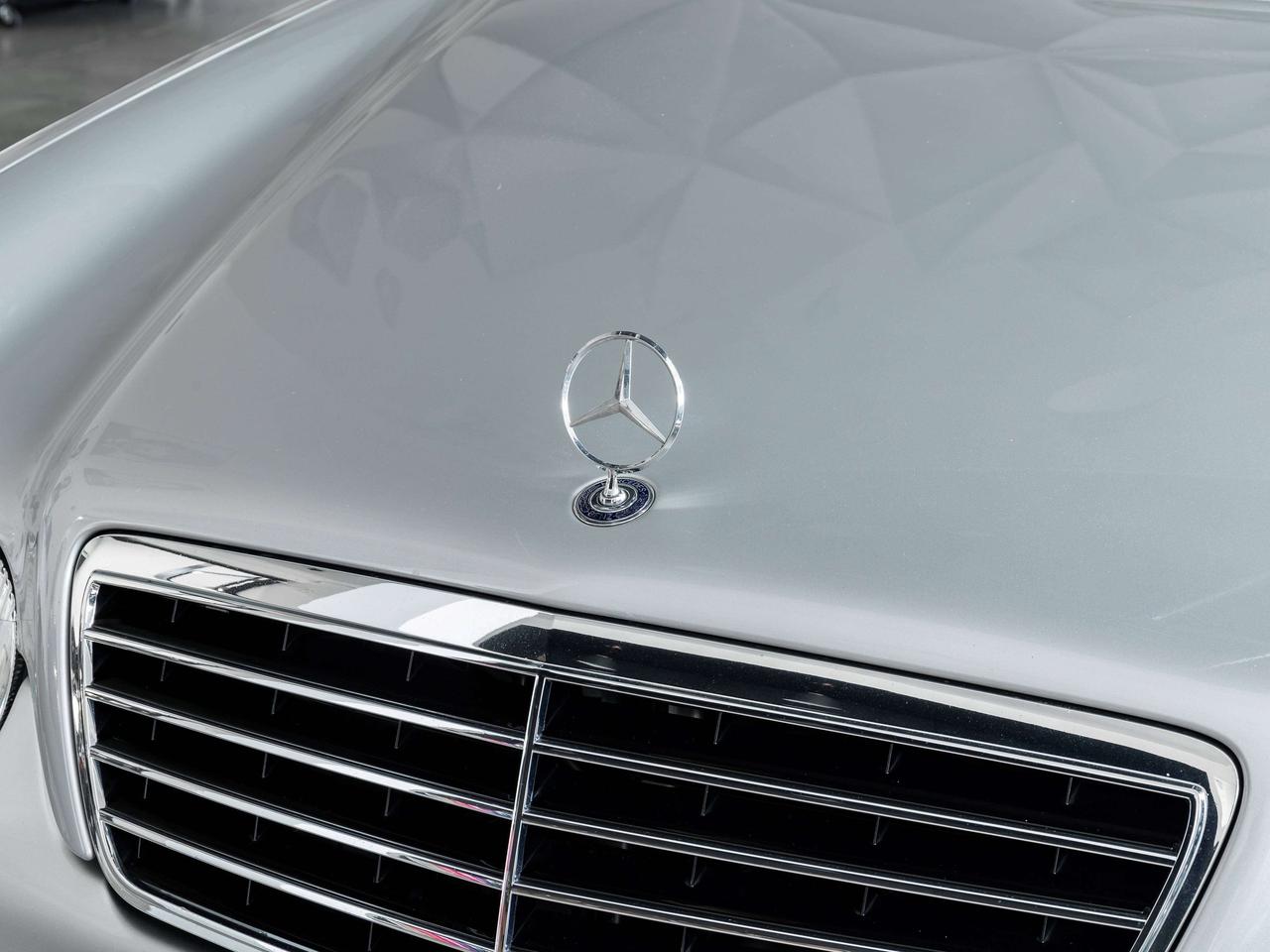 2000 Mercedes-Benz E-Class Others Photo