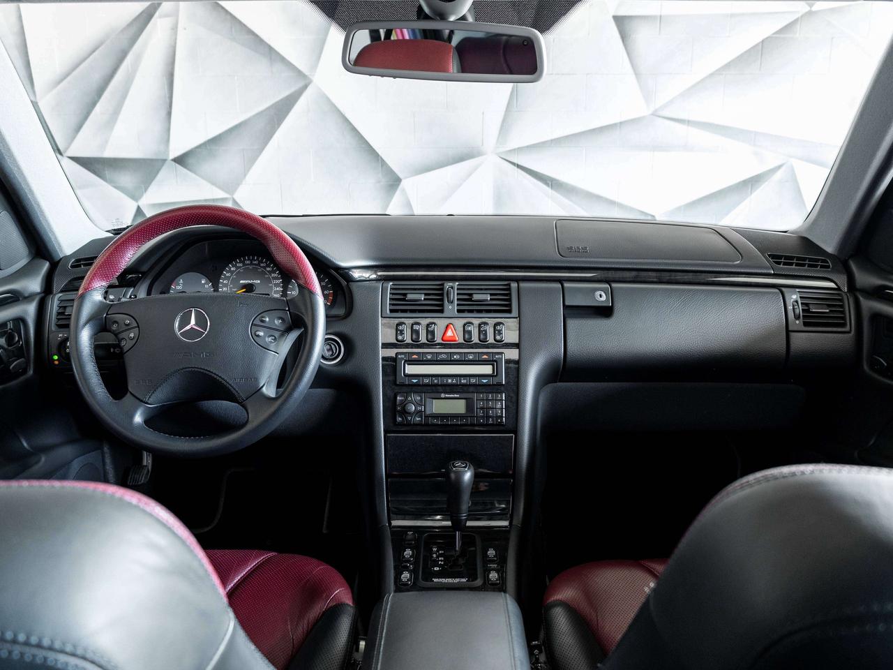 2000 Mercedes-Benz E-Class Others Photo