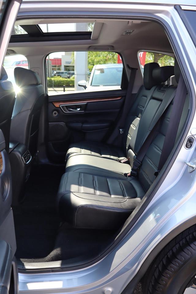 2018 Honda CR-V Touring 4dr All-wheel Drive Photo