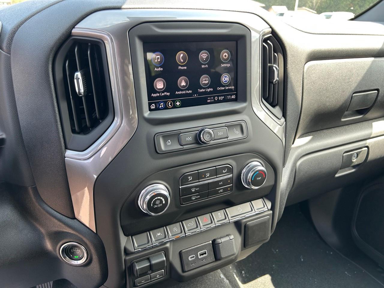 2026 GMC Sierra 1500 Crew Cab Short Box 4-Wheel Drive Pro Photo
