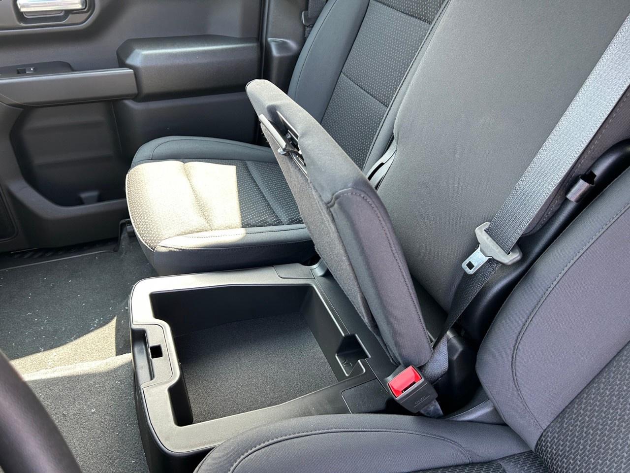 2026 GMC Sierra 1500 Crew Cab Short Box 4-Wheel Drive Pro Photo