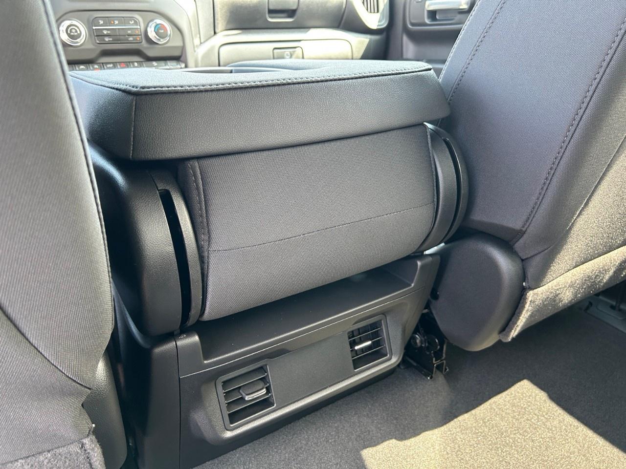 2026 GMC Sierra 1500 Crew Cab Short Box 4-Wheel Drive Pro Photo