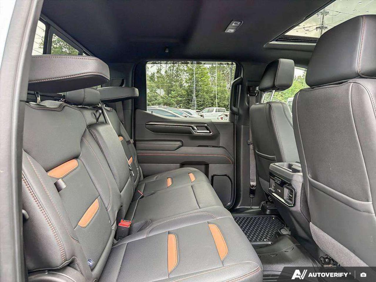 2024 GMC Sierra 1500 One Owner   Trailer Brake Controller   Sunroof   Heated Seats Photo