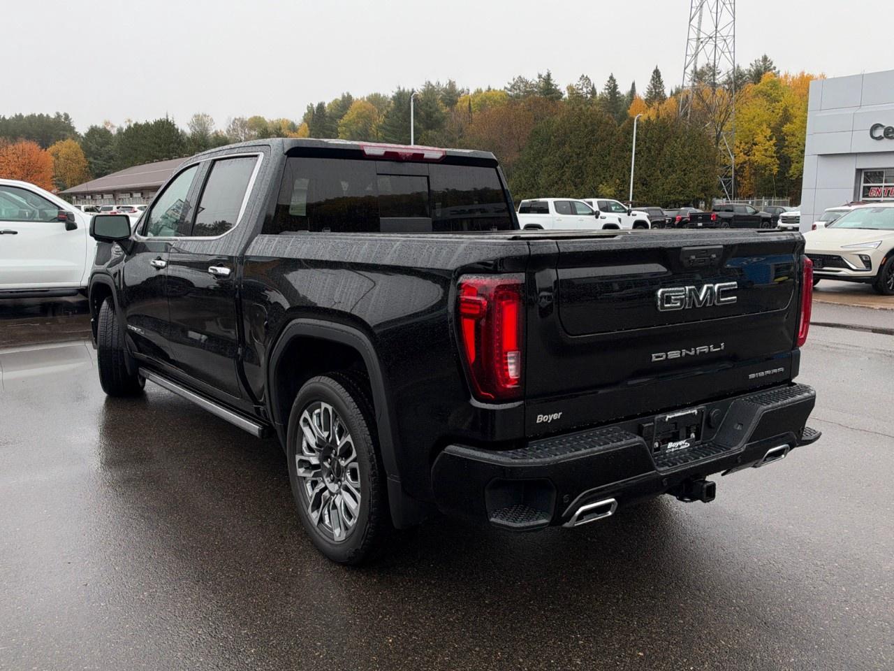 2026 GMC Sierra 1500 Crew Cab Short Box 4-Wheel Drive Denali Ultimate Photo