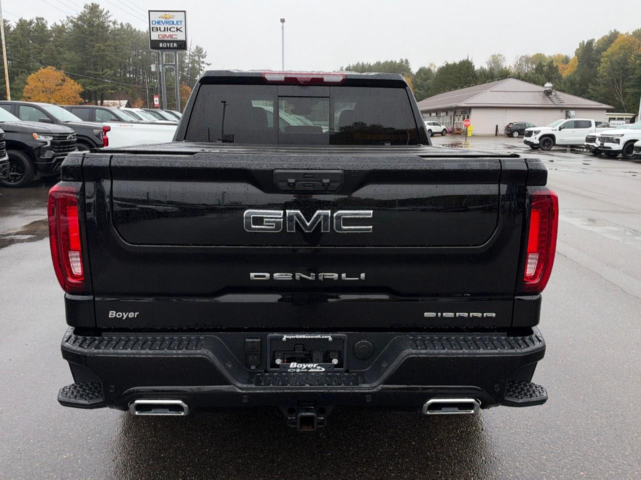 2026 GMC Sierra 1500 Crew Cab Short Box 4-Wheel Drive Denali Ultimate Photo