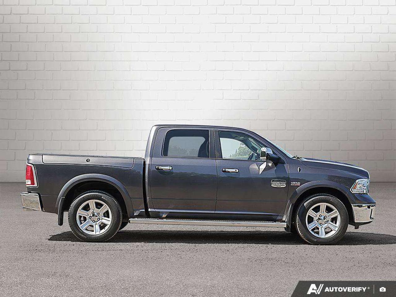 2016 RAM 1500 LONGHORN, 5.7L HEMI V8, 4X4, ALLOYS, LEATHER, RAM BOX, ALPINE, LOW KMS, 2-OWNERS, AS-TRADED CERTIFIED! Photo