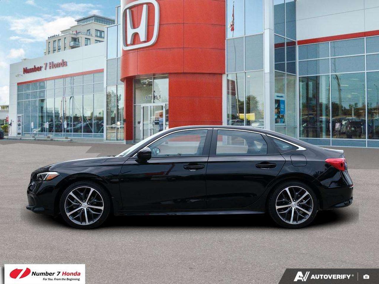 2024 Honda Civic Touring *EXTENDED POWERTRAIN  WARRANTY Photo3