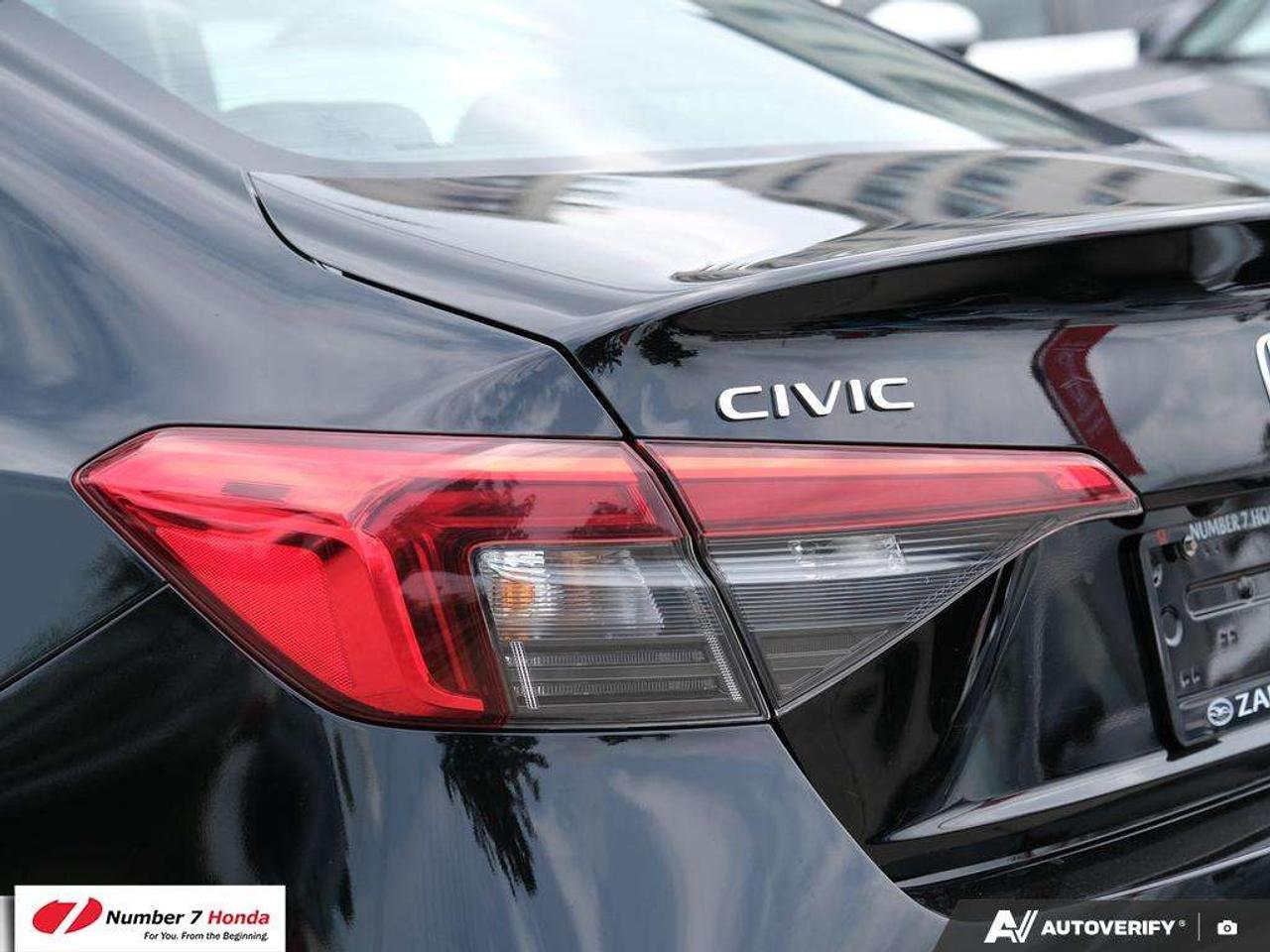 2024 Honda Civic Touring *EXTENDED POWERTRAIN  WARRANTY Photo
