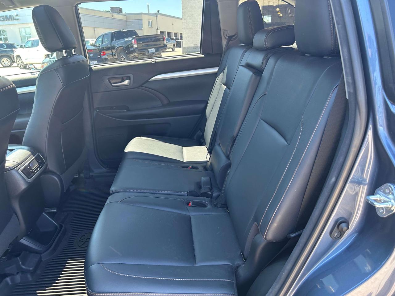 2018 Toyota Highlander XLE Photo