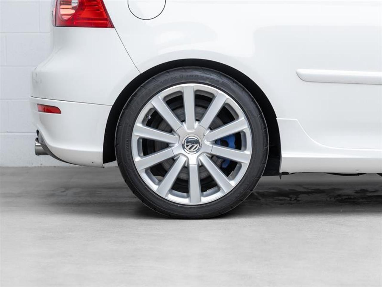 2008 Volkswagen Golf  Photo
