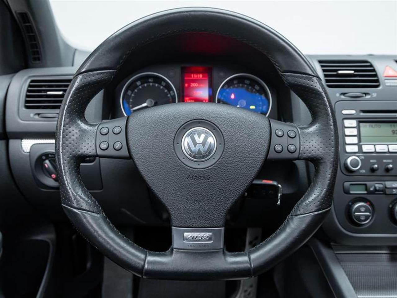 2008 Volkswagen Golf  Photo
