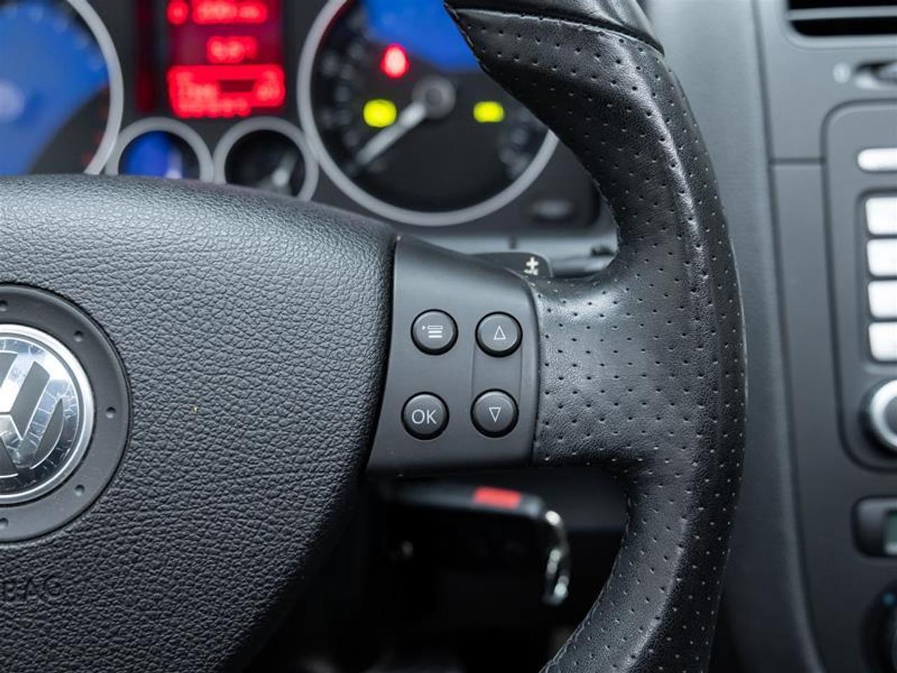 2008 Volkswagen Golf  Photo