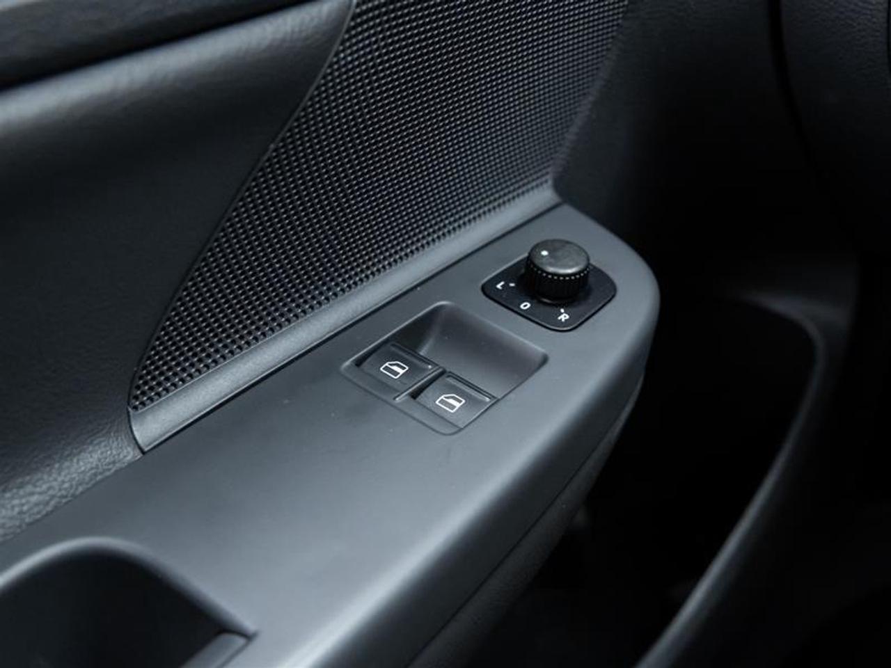 2008 Volkswagen Golf  Photo