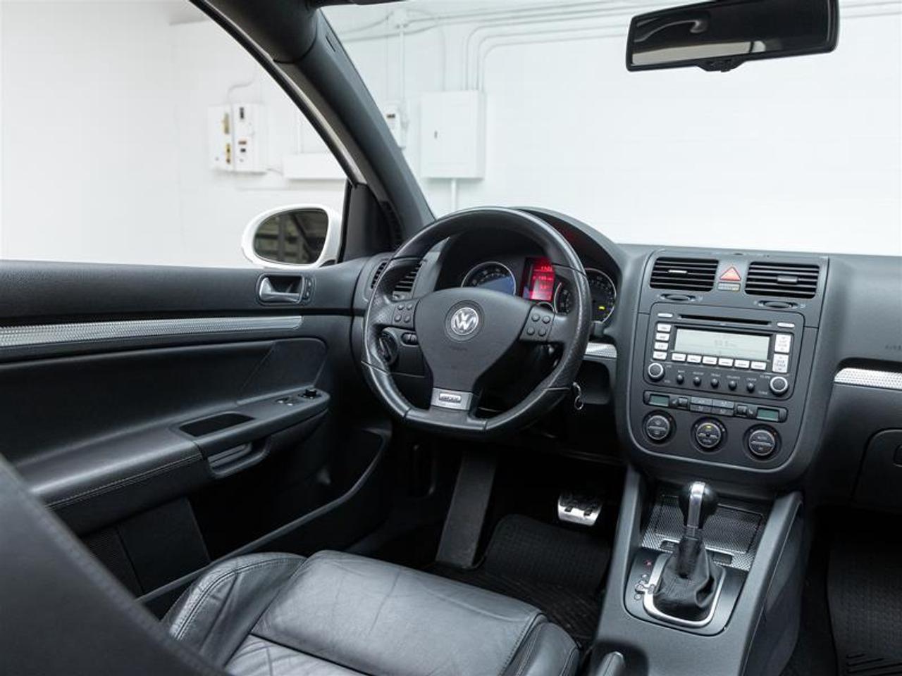 2008 Volkswagen Golf  Photo