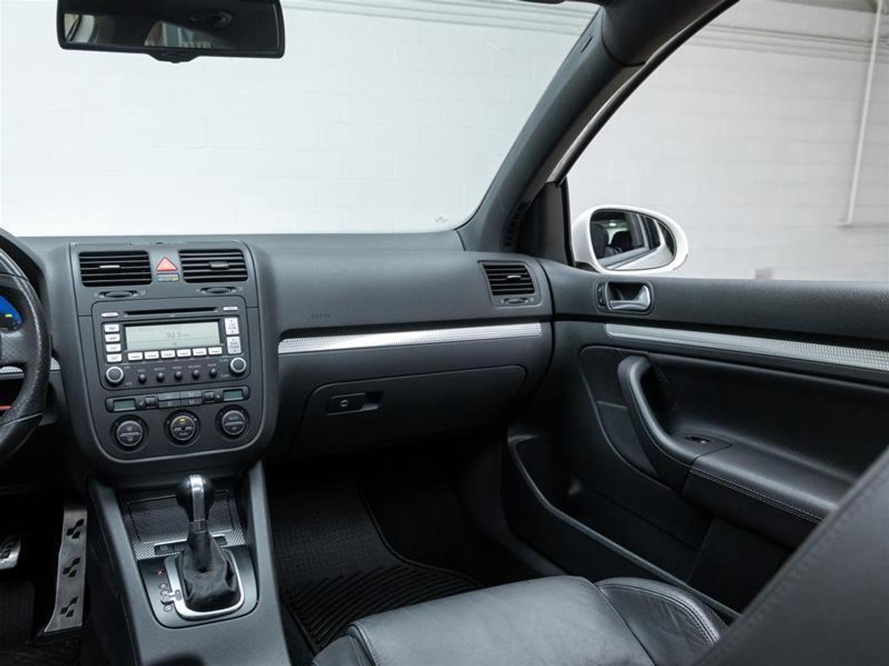 2008 Volkswagen Golf  Photo