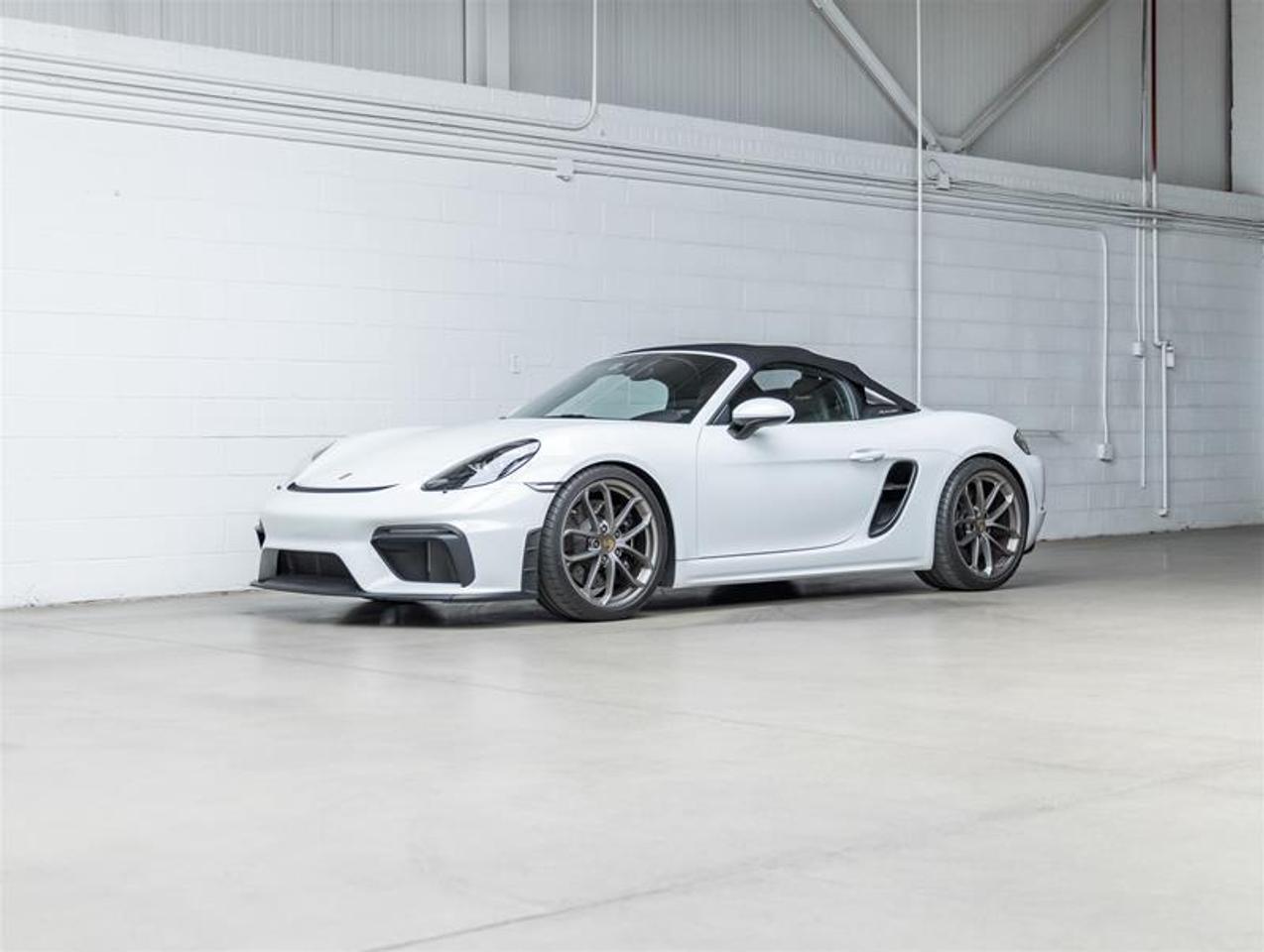 2022 Porsche 718 Spyder  Photo5