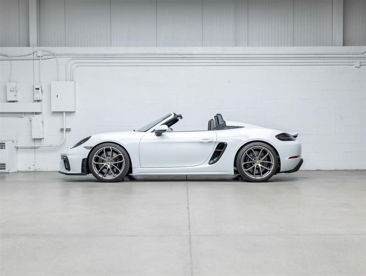2022 Porsche 718 Spyder  Photo