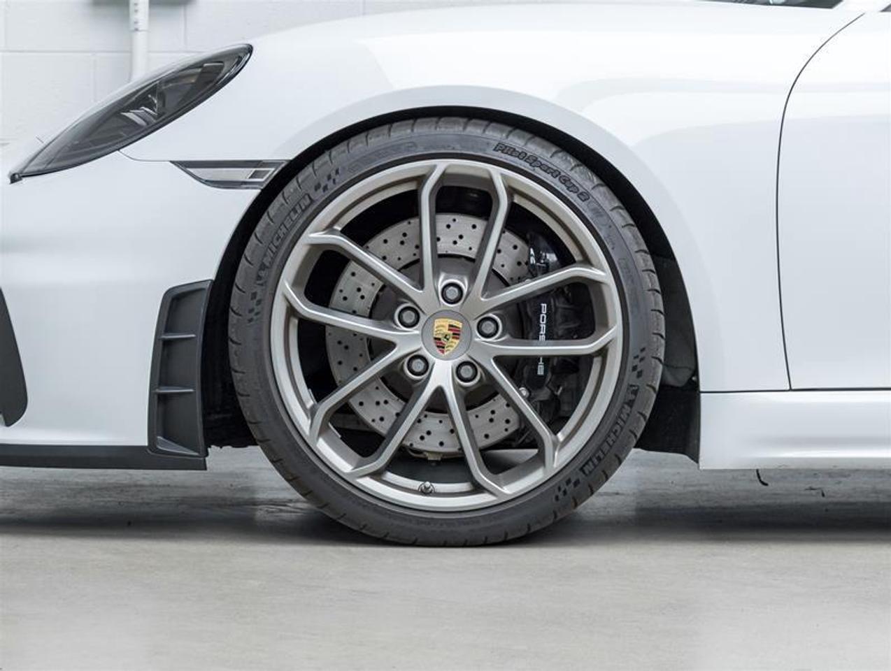 2022 Porsche 718 Spyder  Photo