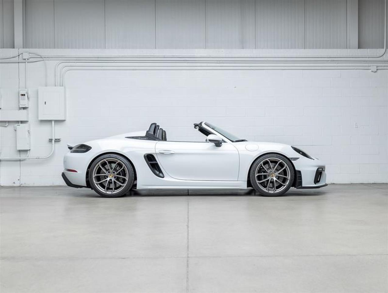 2022 Porsche 718 Spyder  Photo