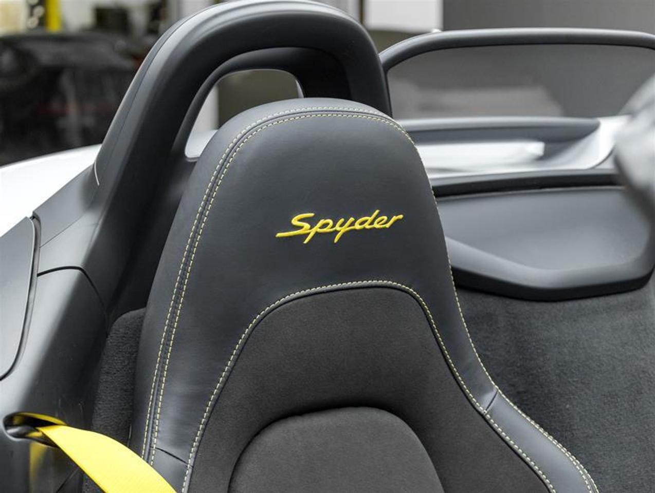 2022 Porsche 718 Spyder  Photo