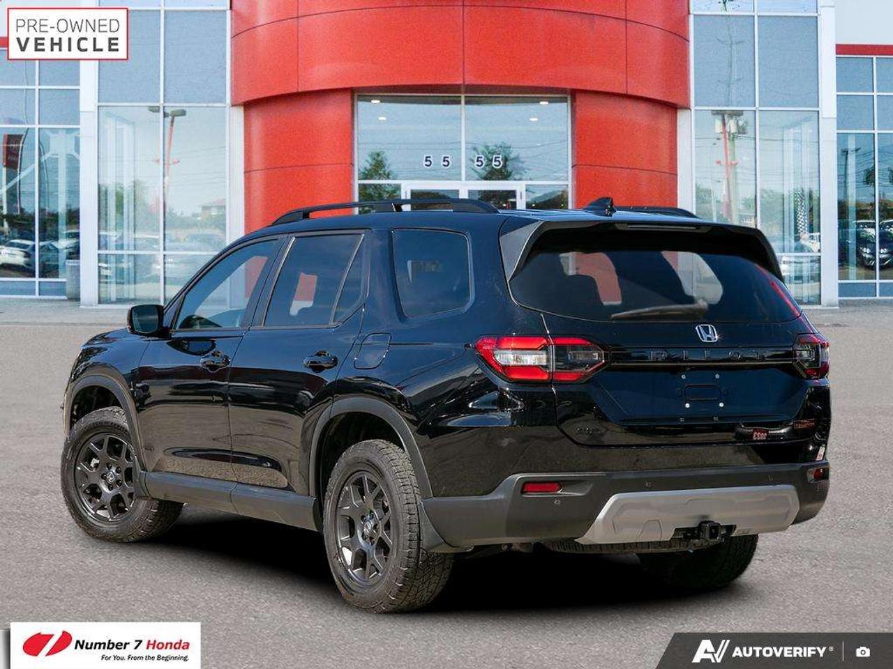 2025 Honda Pilot TrailSport *EXTENDED POWERTRAIN WARRANTY*NO REPORTED ACCIDENTS*ONE OWNER Photo3
