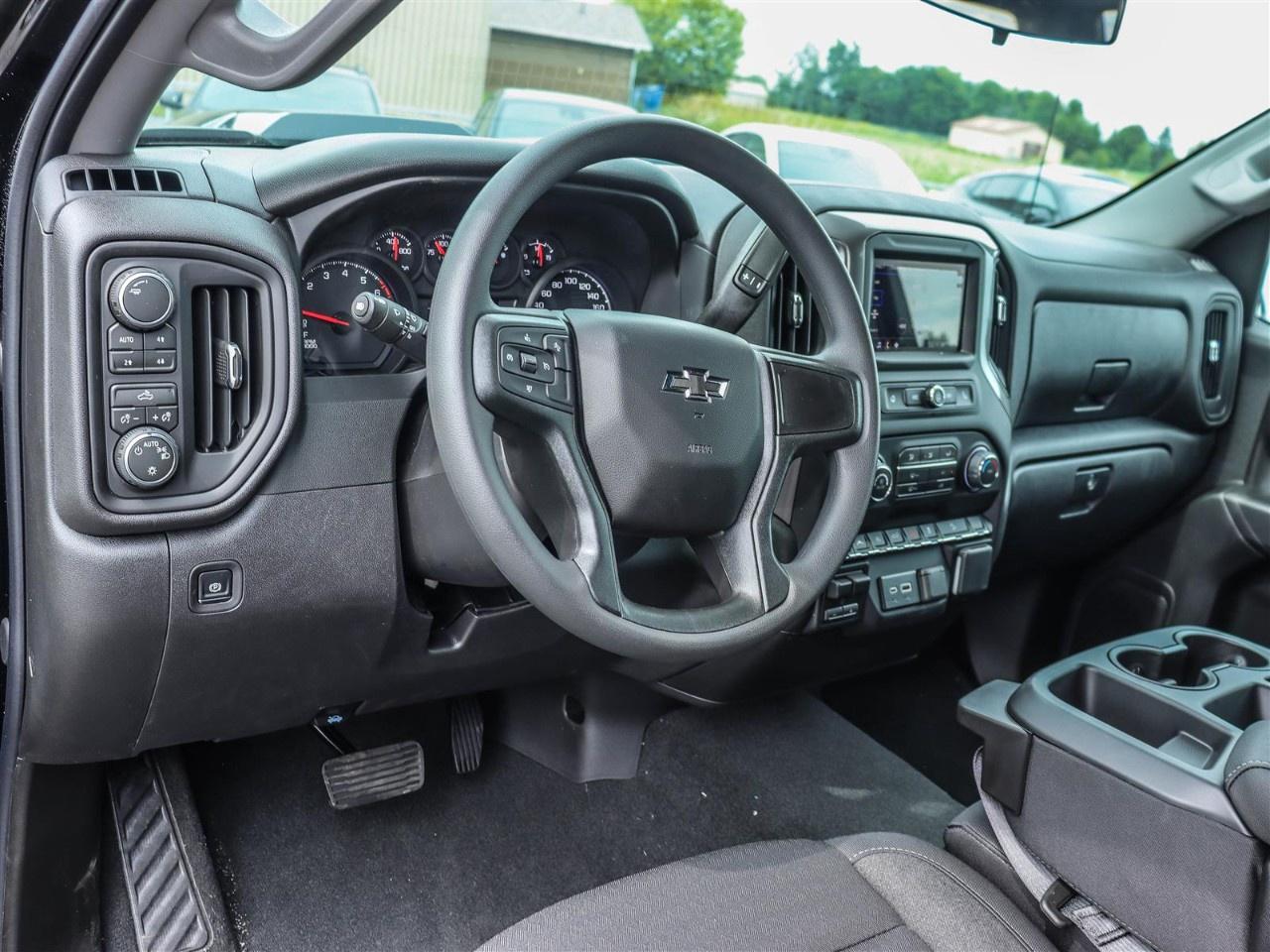 2026 Chevrolet Silverado 1500 Crew Cab Standard Box 4-Wheel Drive Custom Trail Boss Photo