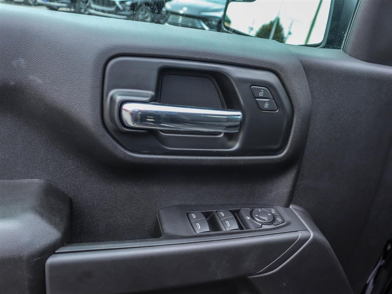 2026 Chevrolet Silverado 1500 Crew Cab Standard Box 4-Wheel Drive Custom Trail Boss Photo