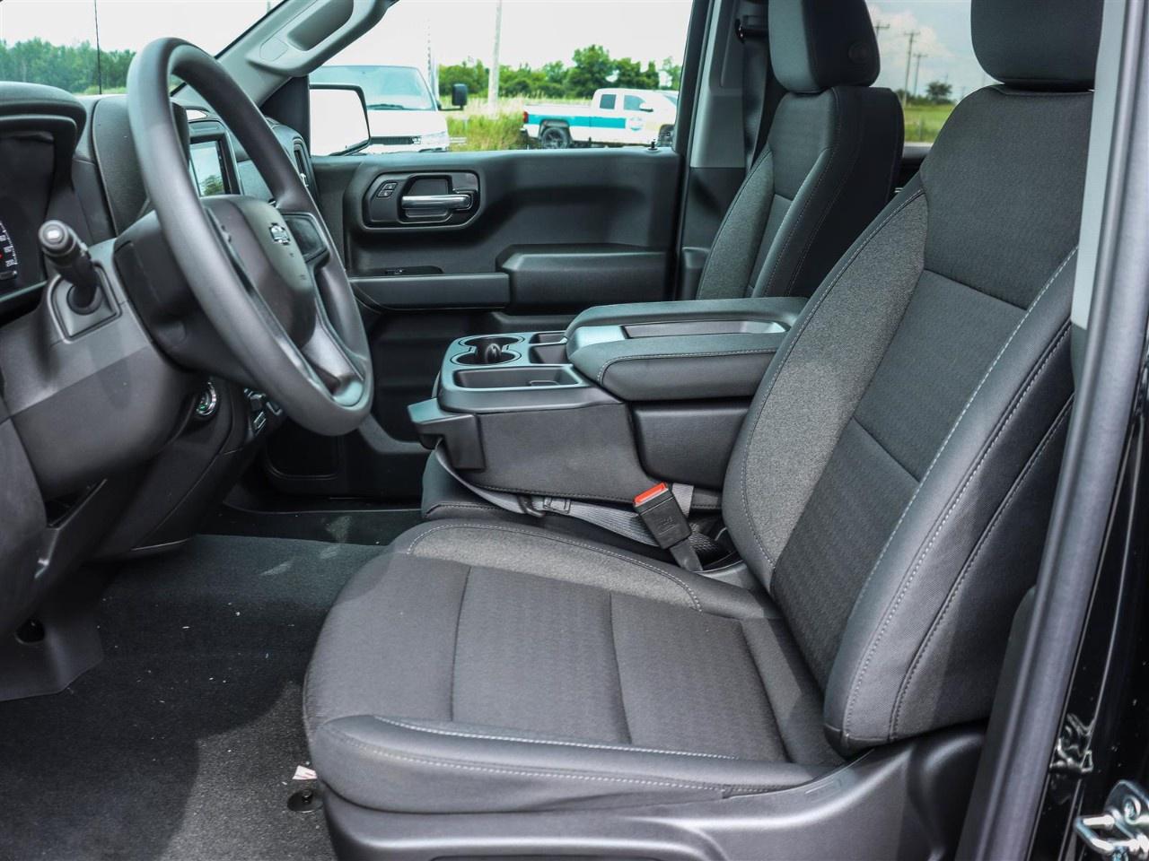 2026 Chevrolet Silverado 1500 Crew Cab Standard Box 4-Wheel Drive Custom Trail Boss Photo