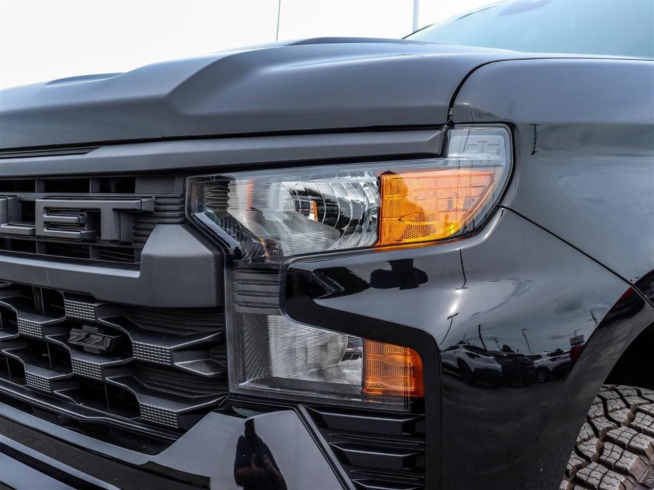 2026 Chevrolet Silverado 1500 Crew Cab Standard Box 4-Wheel Drive Custom Trail Boss Photo