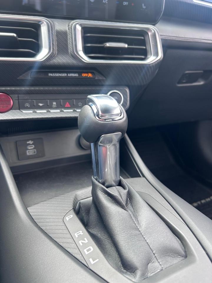 2025 Ford Mustang  Photo