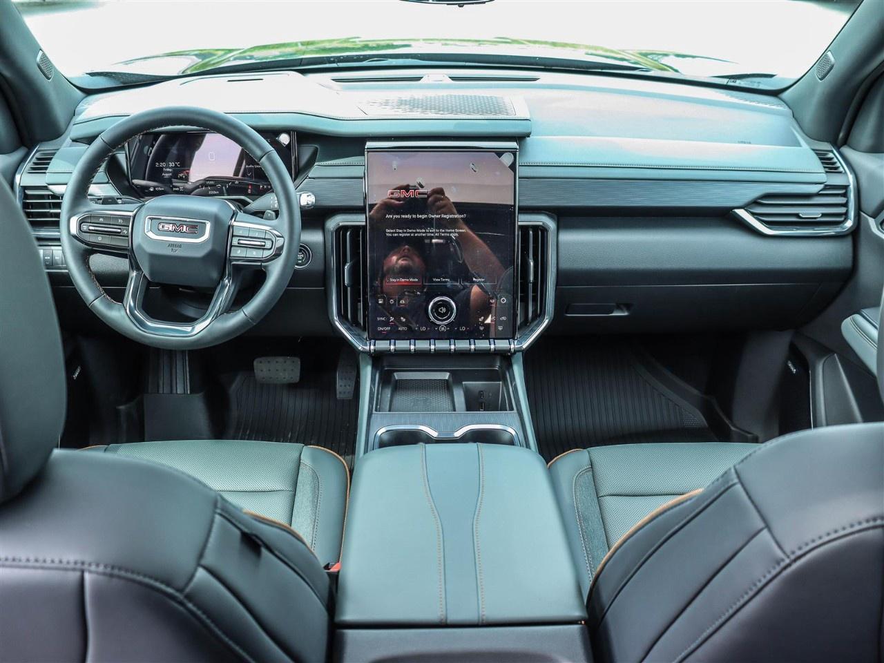 2026 GMC Acadia AWD AT4 Photo