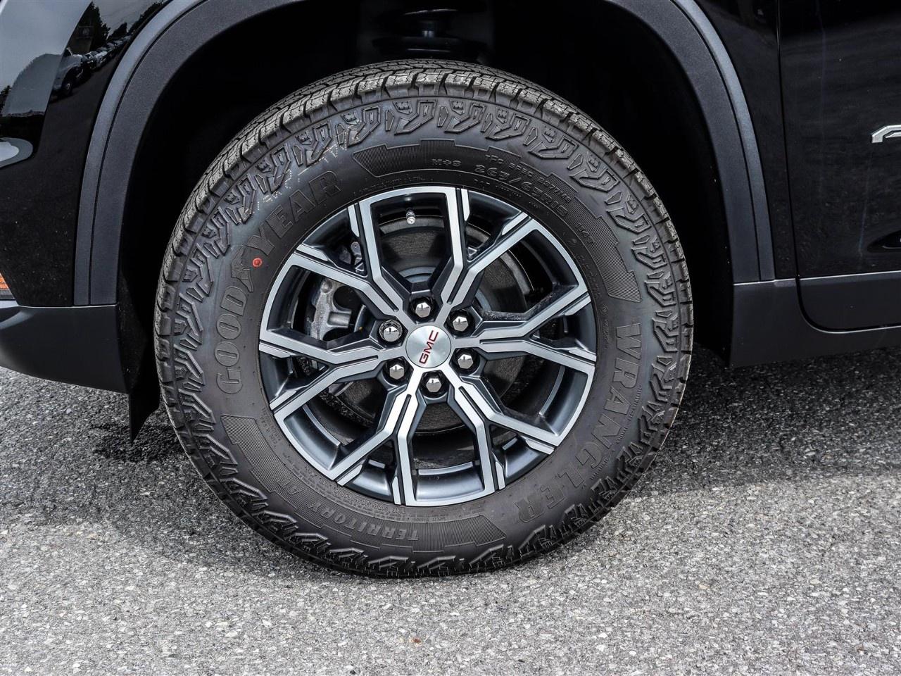2026 GMC Acadia AWD AT4 Photo