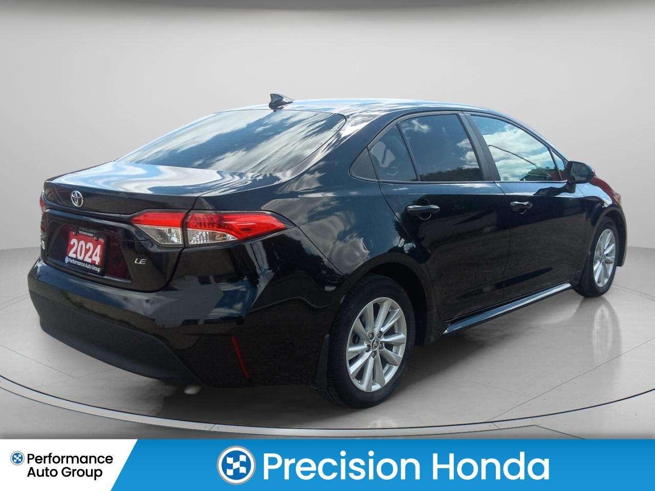 2024 Toyota Corolla LE  Sunroof  CarPlay   Alloy wheels  Heated Seats Photo